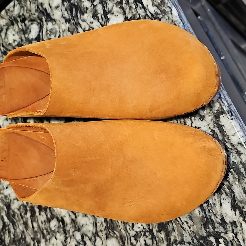 Bryr Women's Cognac Leather Slip-On Mules